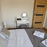 Arkady House 아파트