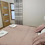 아파트 Arkady House 올스티넥