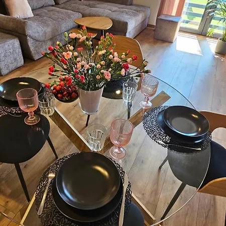 Arkady House Apartman *