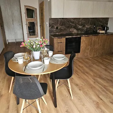 Arkady House Apartman *